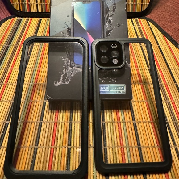 iPhone 12 Pro waterproof case - Picture 2 of 3